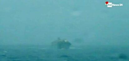 Imatge del Ferry incendiat emesa per la televisió italiana