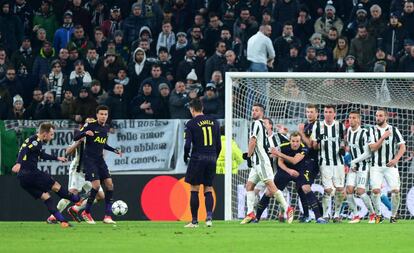 Segundo gol del Tottenham en Turín gracias a un libre directo ejecutado por Eriksen.