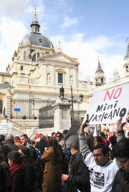 Manifestación de los vecinos de Las Vistillas en 2009.