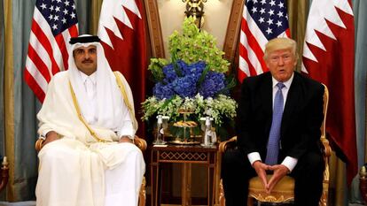 El emir de Qatar, Tamim bin Hamad Al Thani, y el presidente de EE UU, Donald Trump.