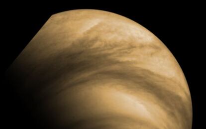 Capa alta de nubes en Venus fotografiada por la sonda automática ‘Venus Express’.