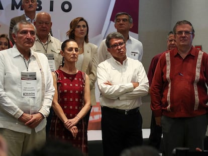 Adán Augusto López, Claudia Sheinbaum, Ricardo Monreal y Marcelo Ebrard durante un reunión de morena, en June de 2023.