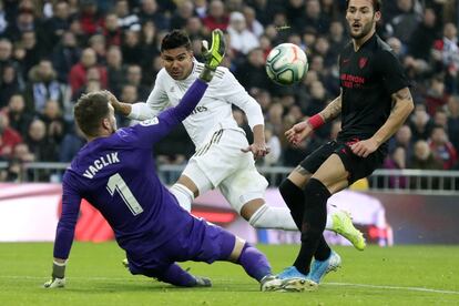 Casemiro marca el primer gol del Real Madrid.