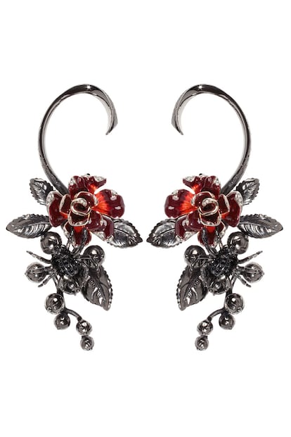 Pendientes de Roberto Cavalli (725 €).