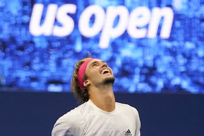 Alexander Zverev celebra su victoria contra Pablo Carreño en las semifinales.