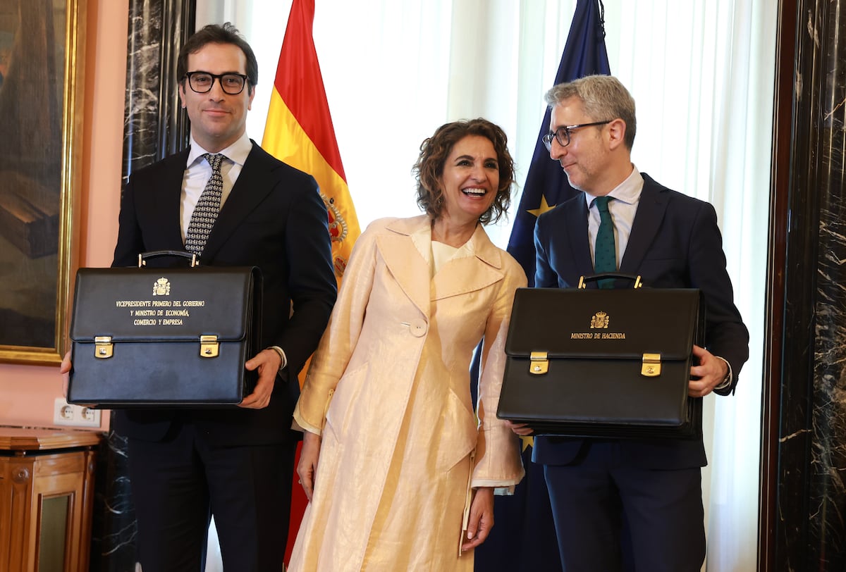 Cuerpo y España apuestan por la continuidad en el área económica del Gobierno tras la salida de Montero