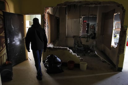 Interior del módulo de mujeres de la antigua cárcel de Carabanchel, que el Ministerio de Interior pretende demoler en cuanto tenga el permiso municipal.