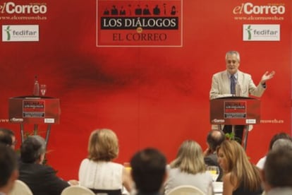 El presidente de la Junta de Andalucía, José Antonio Griñán, en el ciclo de conferencias 'Los diálogos de El Correo'.