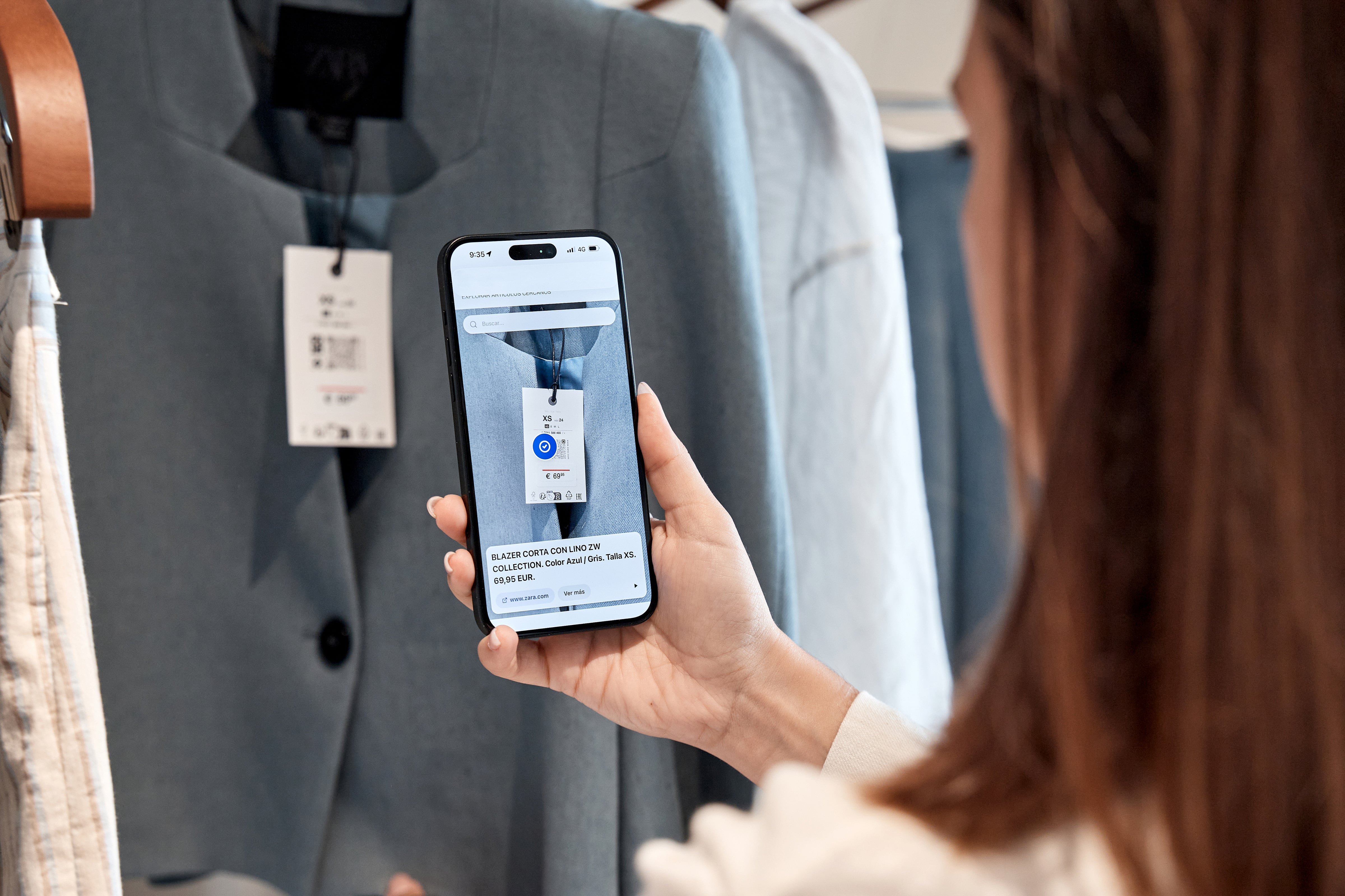 Inditex se alía con la ONCE para hacer accesibles a personas ciegas las etiquetas de sus tiendas en todo el mundo