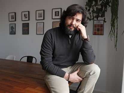 El escritor Juan Jacinto Muñoz Rengel, autor de ‘Una historia de la mentira’.