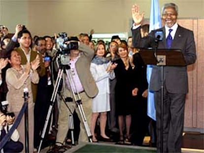 El secretario general de la ONU, Kofi Annan, ayer tras conocer el galardón.