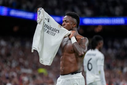 Vinicius celebra su segundo gol al Borussia Dortmund.