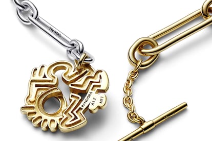 Collar de plata y oro de 14K de la colección Keith Haring™ x Pandora (249€).