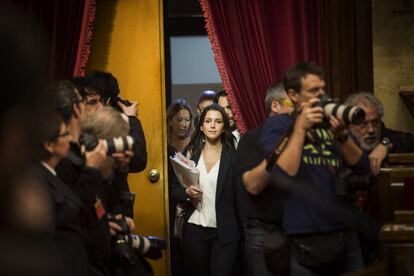 Inés Arrimadas, líder de Ciudadanos en Cataluña, a su llegada al Parlament catalán.