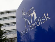 El logotipo de la empresa farmacéutica Novo Nordisk frente a sus oficinas en Bagsvaerd.