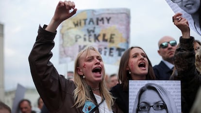 Protesta a favor de un aborto seguro tras la muerte de una mujer.