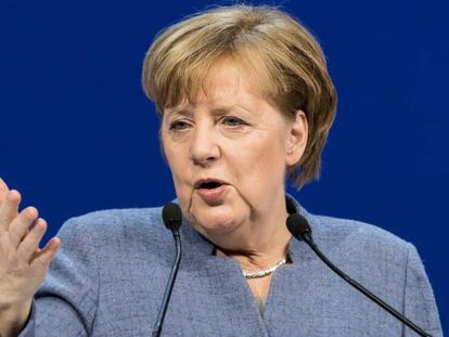 La canciller alemana, Angela Merkel, da un discurso durante el Foro de Davos.
