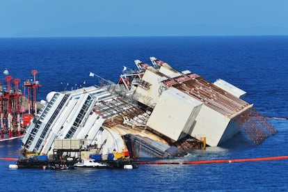 El enderezamiento del &#039;Costa Concordia&#039; es una operaci&oacute;n de ingenier&iacute;a sin precedentes en la historia.