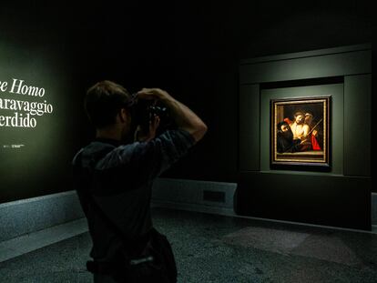 El Museo Nacional del Prado presenta la sala del 'Ecce Homo' de Caravaggio.
