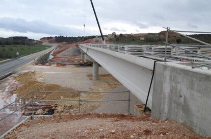 Viaducto de Velasco en la Autovía del Duero A-11.