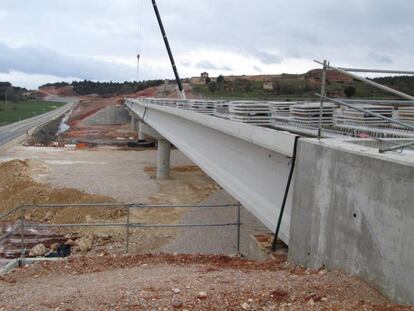 Viaducto de Velasco en la Autovía del Duero A-11.