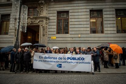 La Asociación de Inspectores de Hacienda del Estado (IHE), este miércoles ante el Ministerio de Hacienda.