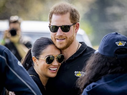 El príncipe Guillermo y su esposa Meghan durante la celebración de los Juegos Invictus en La Haya en la mañana del sábado.