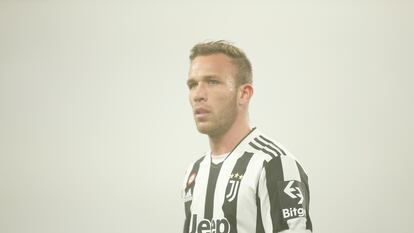 Arthur Melo, de la Juventus, durante el partido de fútbol de la Serie A entre el Juventus FC y el Hellas Verona FC el 6 de febrero de 2022.