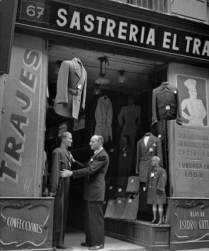 Sastrería El Transwaal en la Calle Hospital, 67. Barcelona. ca, 1950.