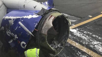 Motor izquierdo del Boeing 737 de la compañía Southwest Airlines accidentado en EEUU.