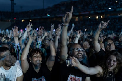 Público del concierto de Bruce Springsteen, la noche del viernes en Barcelona. 