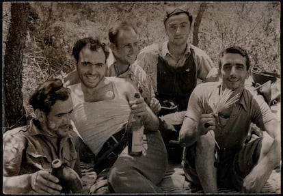 Soldados del Frente Republicano durante la guerra. BIBLIOTECA NACIONAL DE ESPAÑA