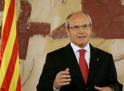 El presidente catalán, José Montilla, durante la grabación de su mensaje institucional.