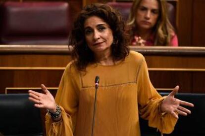 La ministra de Hacienda, María Jesús Montero, durante el debate de los presupuestos este miércoles en el Congreso de los Diputados.