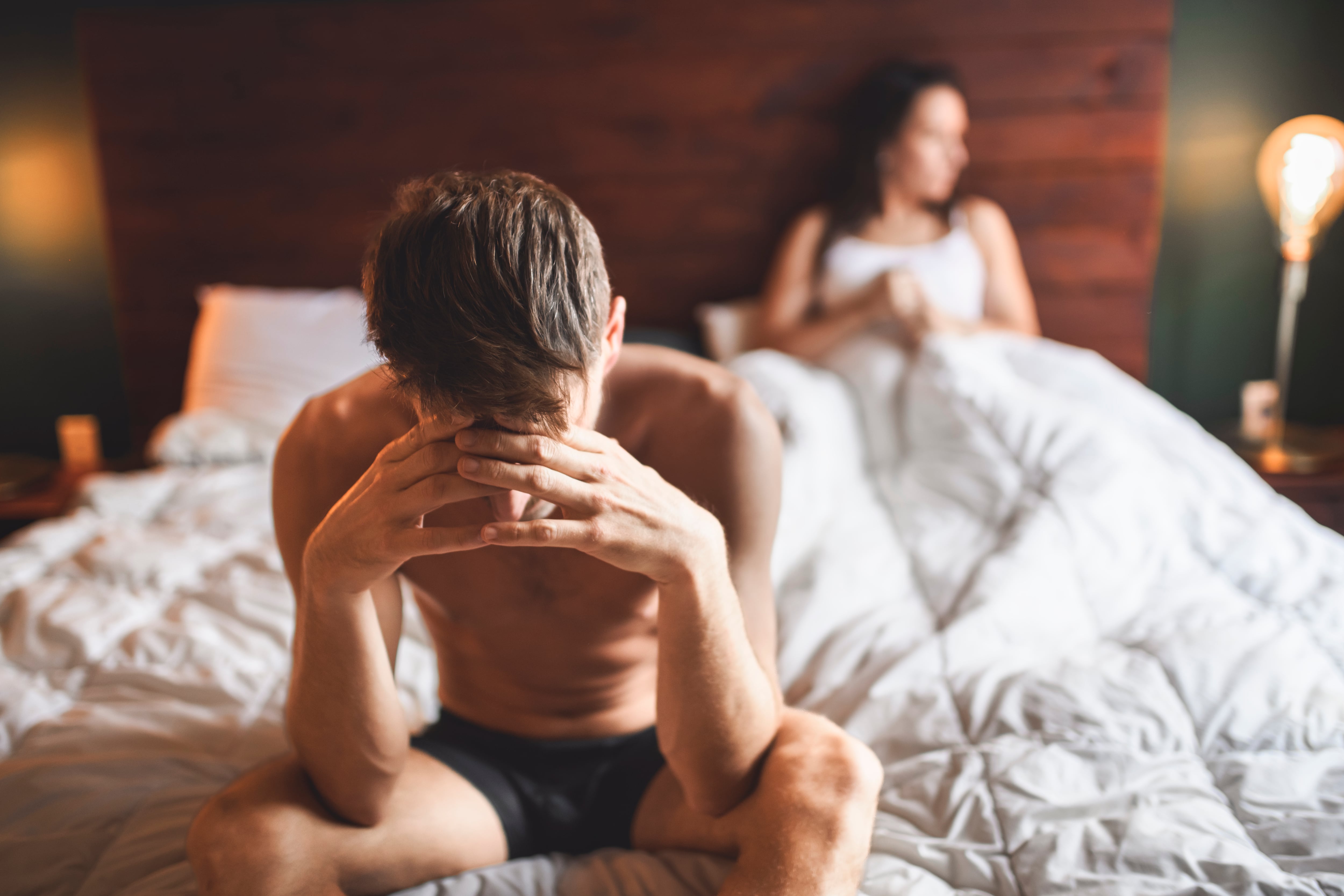 Hablar de los problemas sexuales con la pareja: por qué nos cuesta, por qué hay que hacerlo y consejos para llevar la conversación