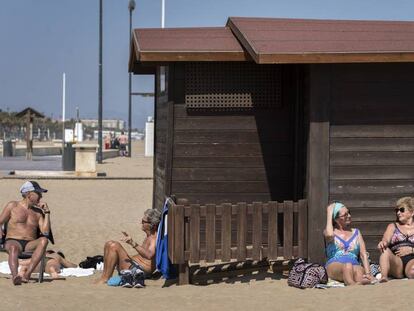 Imagen de la playa de la Malvarrosa, en Valencia, el pasado 26 de marzo.