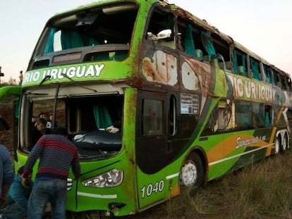 Así quedó el bus siniestrado.