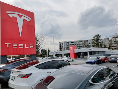 Vehicles parked at a Tesla automobile dealership in Decatur, Georgia, USA, 16 February 2023.