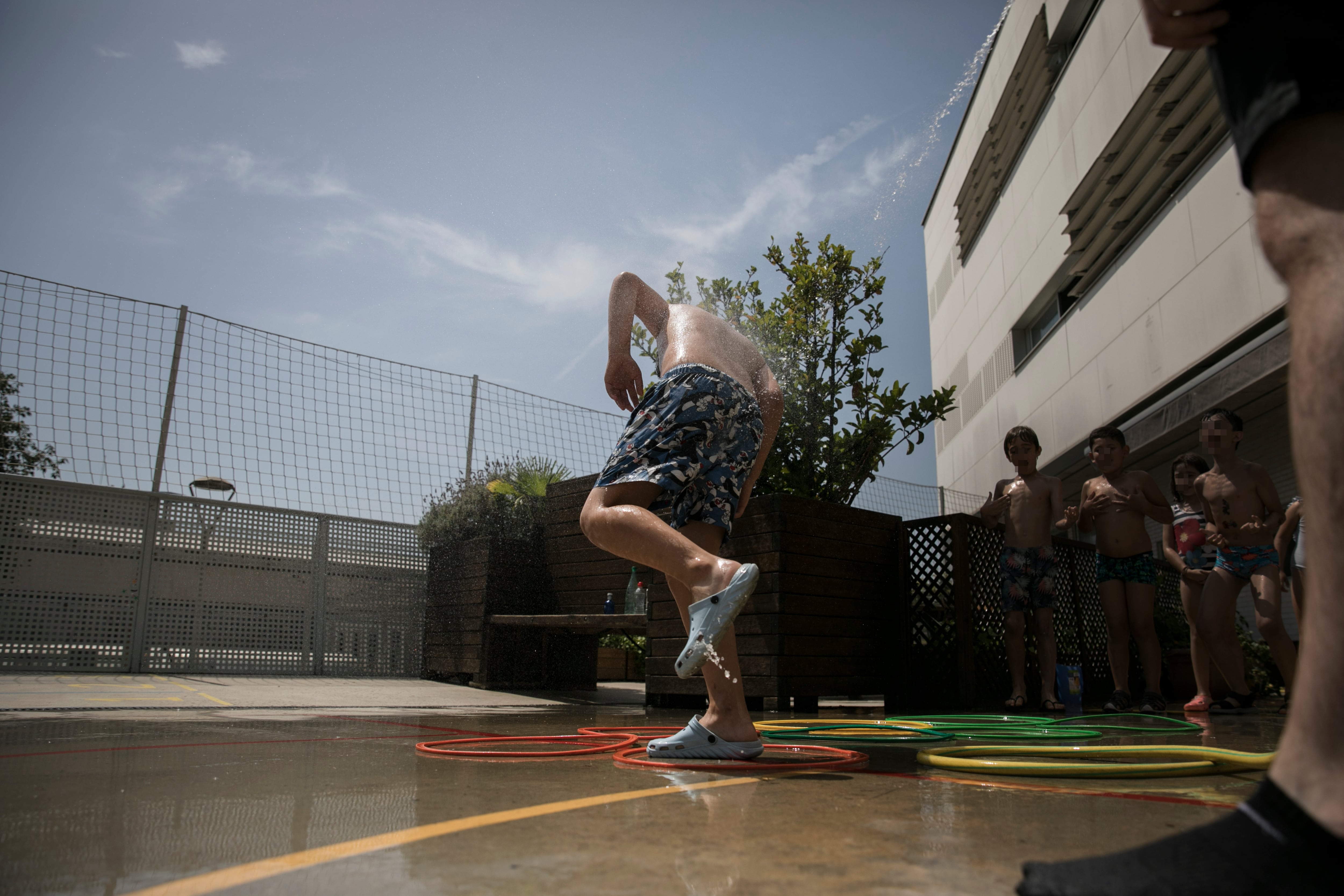 Las aulas catalanas alcanzan los 35 grados: “Hay alumnos que salen mareados”