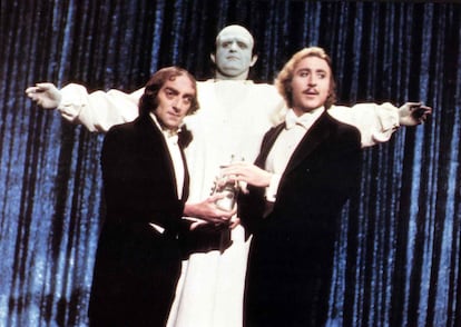 Gene Wilder, Marty Feldman y Peter Boyle en 'El jovencito Frankenstein' (1974).