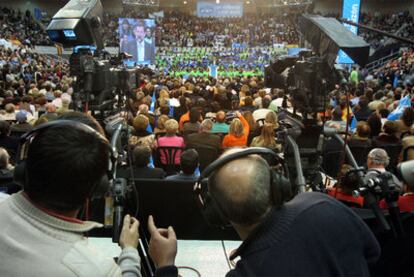 Mitin del PP en marzo de 2008.