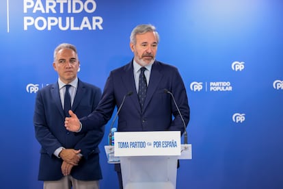 El vicesecretario del PP Elías Bendodo junto al presidente de Aragón, Jorge Azcón en Zaragoza. Asesor de Vox en Aragón, Marcos Francoy. Vox se niega a negociar los presupuestos de Aragón con el PP