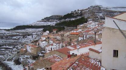 Ares del Maestrat tras la nevada. 