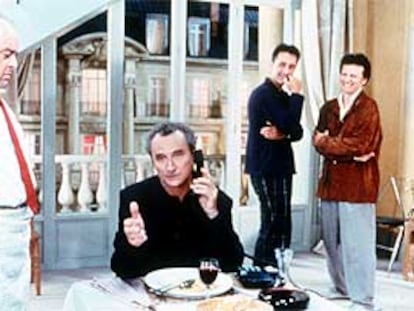 Fotograma de la película francesa <i>La cena de los idiotas.</i>