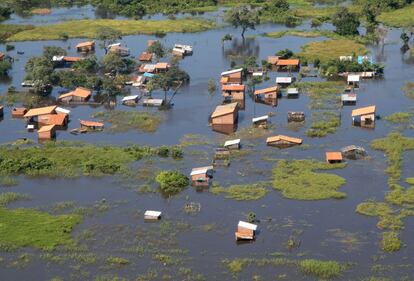 Vista aérea de los alrededores de Trinidad durante las inundaciones de 2008.