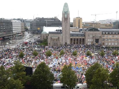 Protesta contra los recortes anunciados por el Gobierno, este viernes en Helsinki (Finlandia).