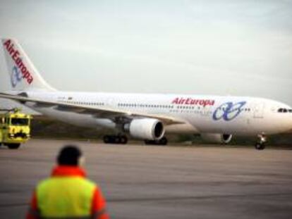 La aerolínea Air Europa recibió hoy en Bruselas el premio "Empresa del Año" que otorga la Cámara de Comercio de España en Bélgica y Luxembugo. EFE/Archivo
