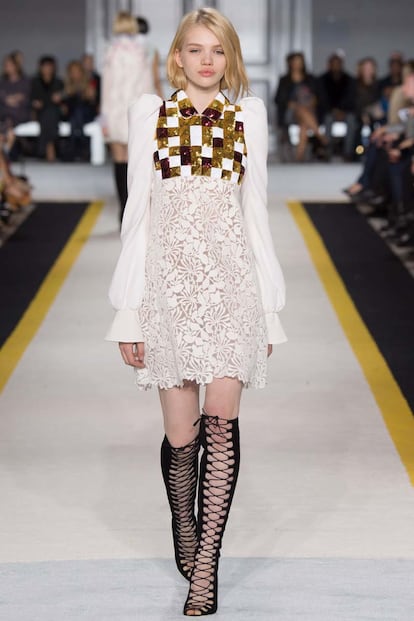 pasarela giambattista valli otoño invierno 2015 2016 paris fashion week