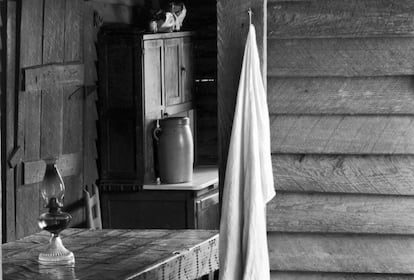 Cocina de una familia de algodoneros. Más de ocho millones de personas vivían del cultivo de algodón en los años treinta en Estados Unidos.