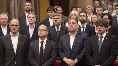 Carles Puigdemont, Oriol Junqueras y el resto del Govern cesado, en una foto de archivo.